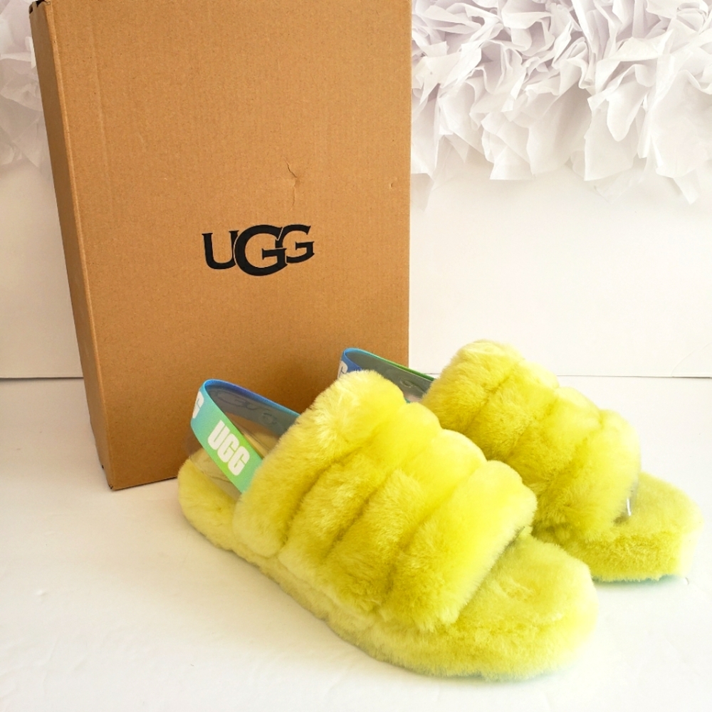 SOLD. UGG Fluff Yeah Slippers in Yellow 💛Big Kids size 6
